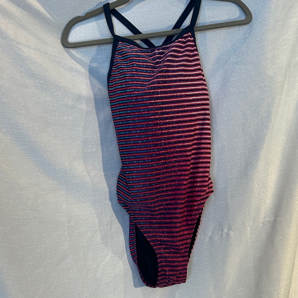 TYR Diamondback One Piece Lap Swim Swimsuit Pink Blue Stripe Size 8